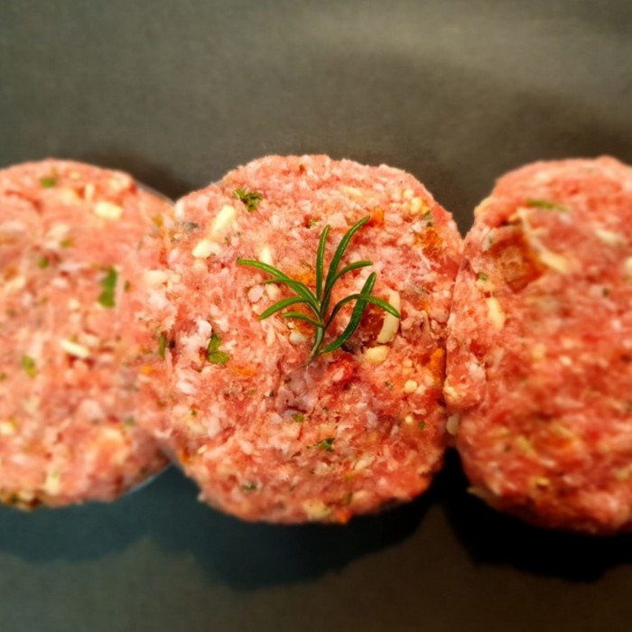 Pork, Chorizo & Mozarella Burgers Pork, Chorizo & Mozarella Burgers